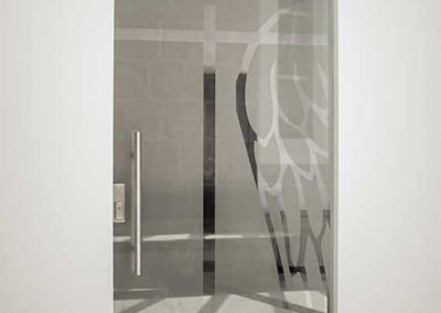 Glass sistem sa mimokretnim vratima - Kristal